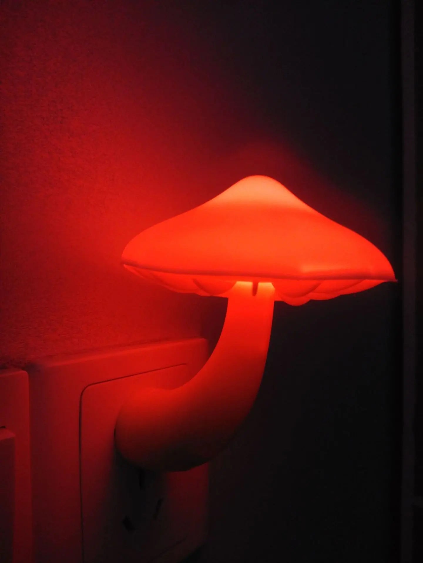 Colourful Mushroom Night Light – Light-Controlled LED Lamp