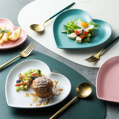 Nordic Heart-Shaped Ceramic Dinner Plate Set – Romantic Couple Set