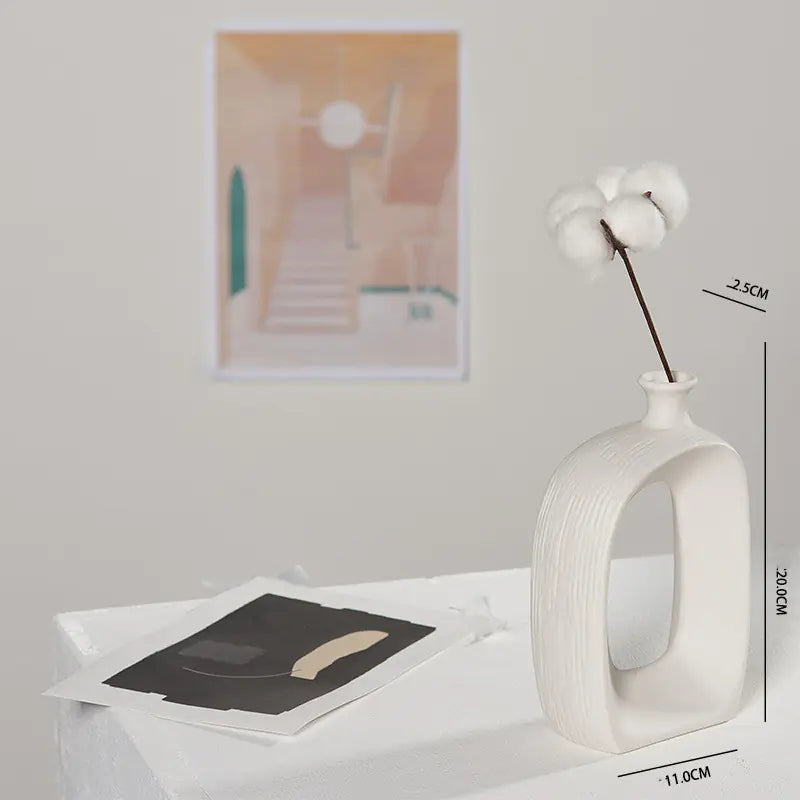 Modern White Ceramic Dried Flower Vase for Home Decor