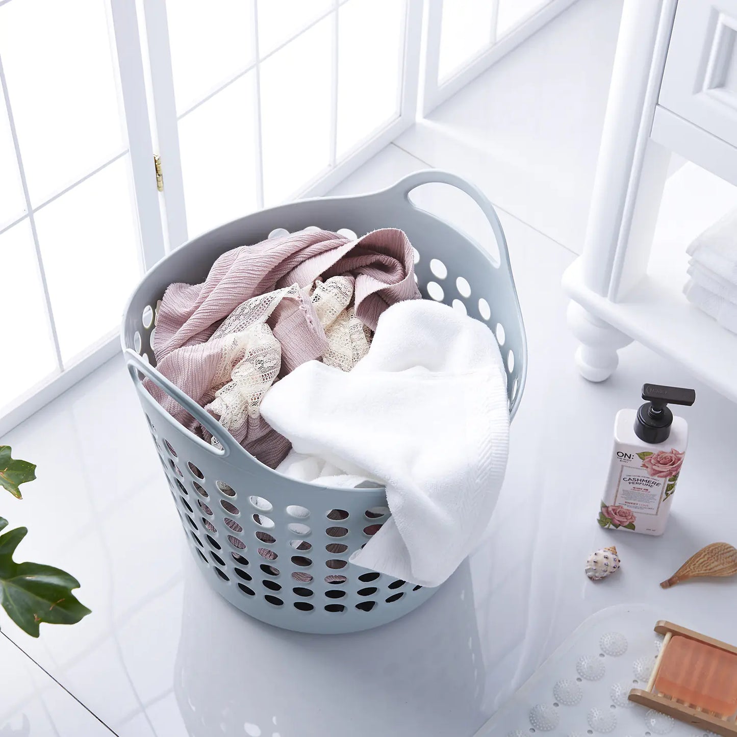 Handheld Storage Basket for Furniture