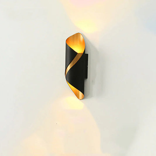 Waterproof LED Outdoor Wall Lamp – Modern & Energy-Efficie