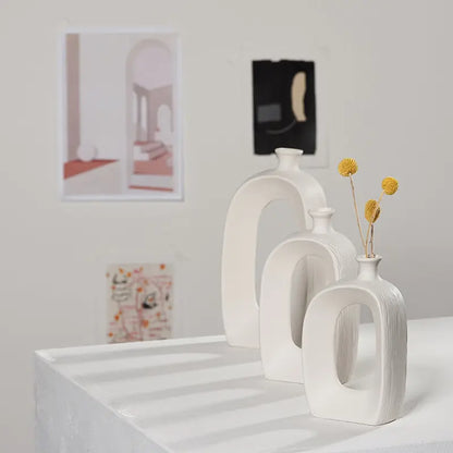 Modern White Ceramic Dried Flower Vase for Home Decor