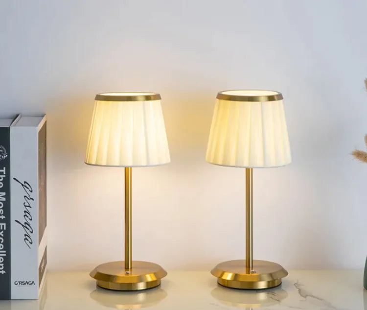 Minimalist Fabric Table Lamp – Warm Ambient Light