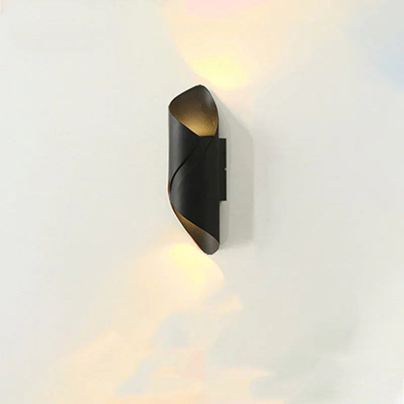 Waterproof LED Outdoor Wall Lamp – Modern & Energy-Efficie